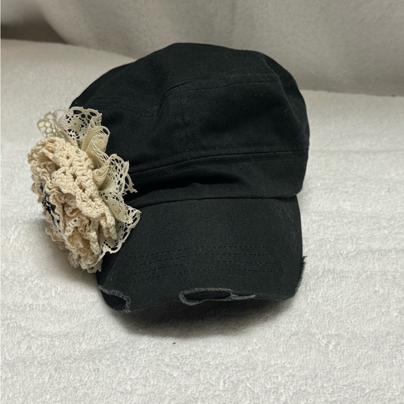 EUC Women’s Black cap with decoration - Picture 2 of 6